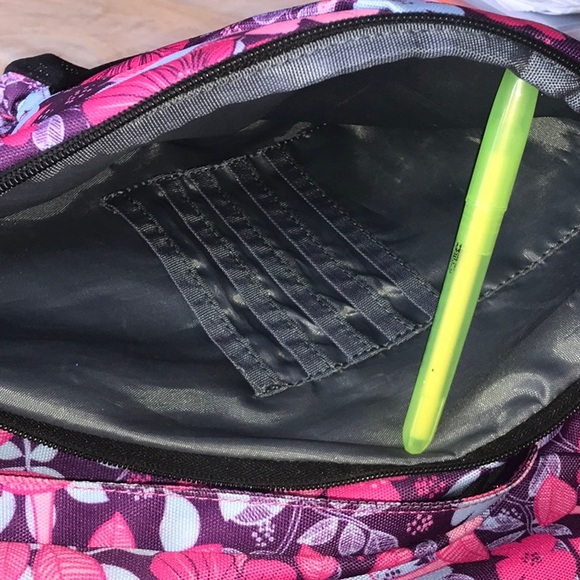 Floral Waterfly sling bag - Picture 10 of 13